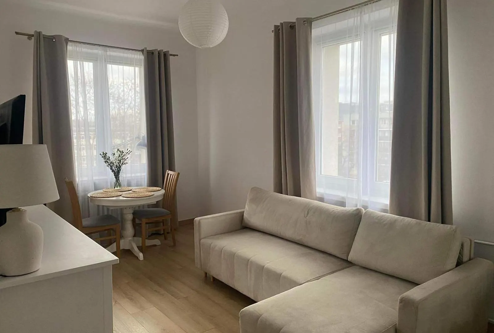 Apartment For Swifties Near To Concert contacts